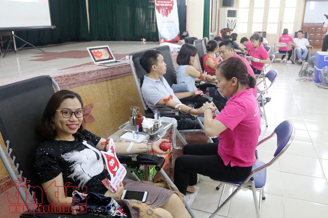 Cựu học sinh Việt Đức (Hà Nội) hiến máu cứu người ảnh 2
